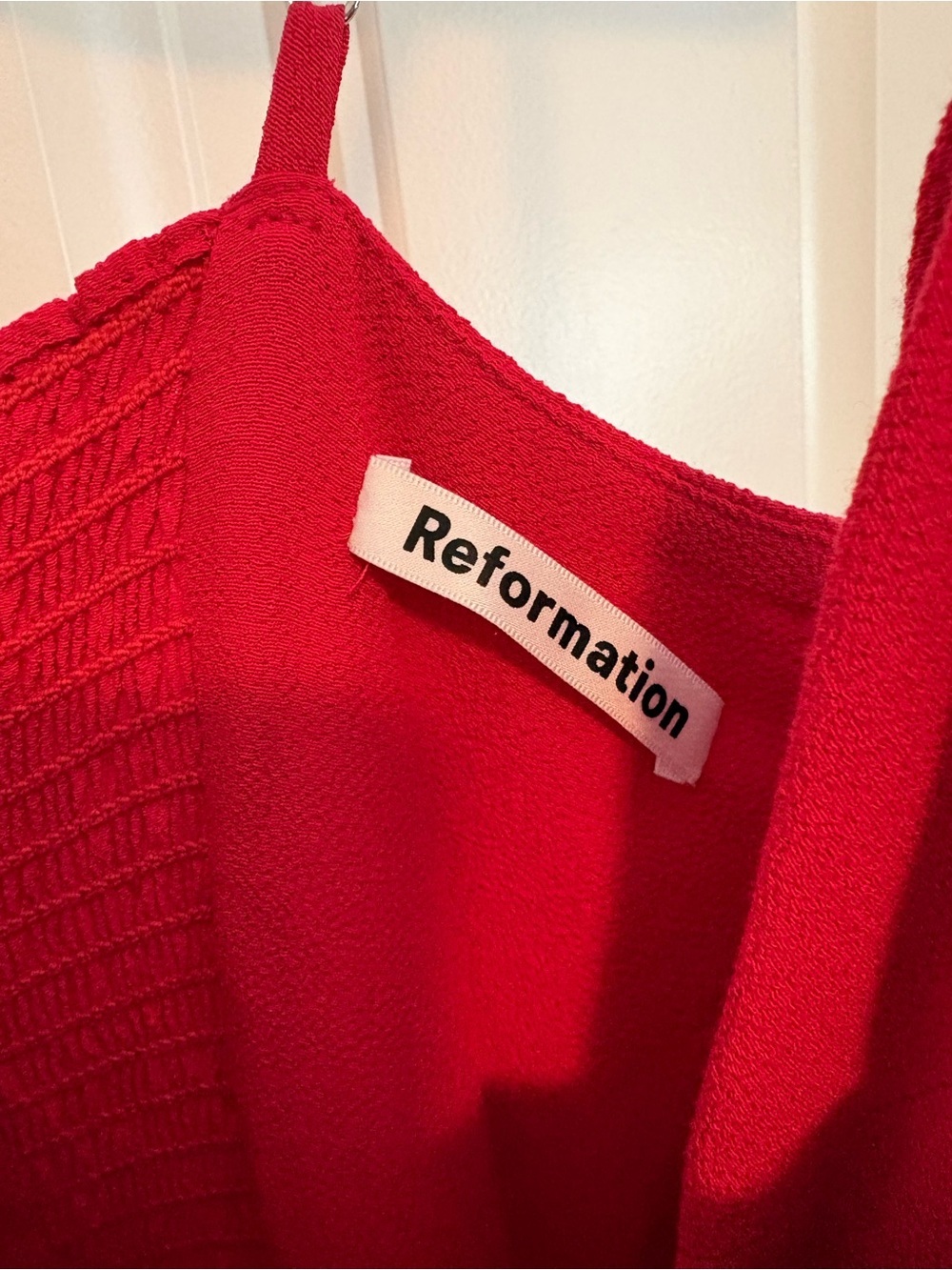 Reformation Isabel Sheath Dress in red cherry midi size 4 - Picture 5 of 10